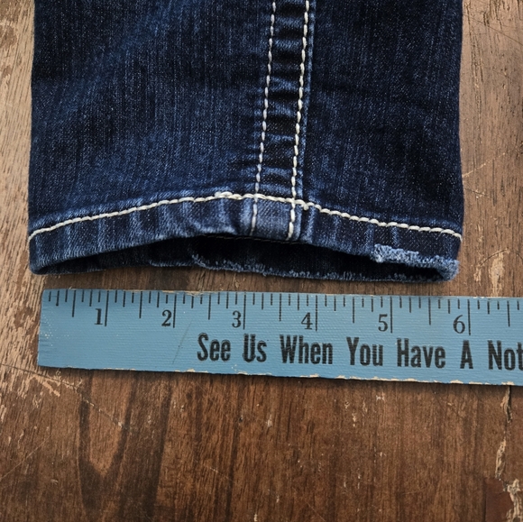 Miss Me Jeans - Picture 11 of 13